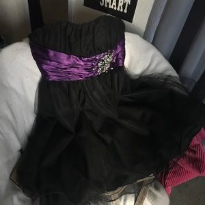 Super cute dress perfect for special events💜